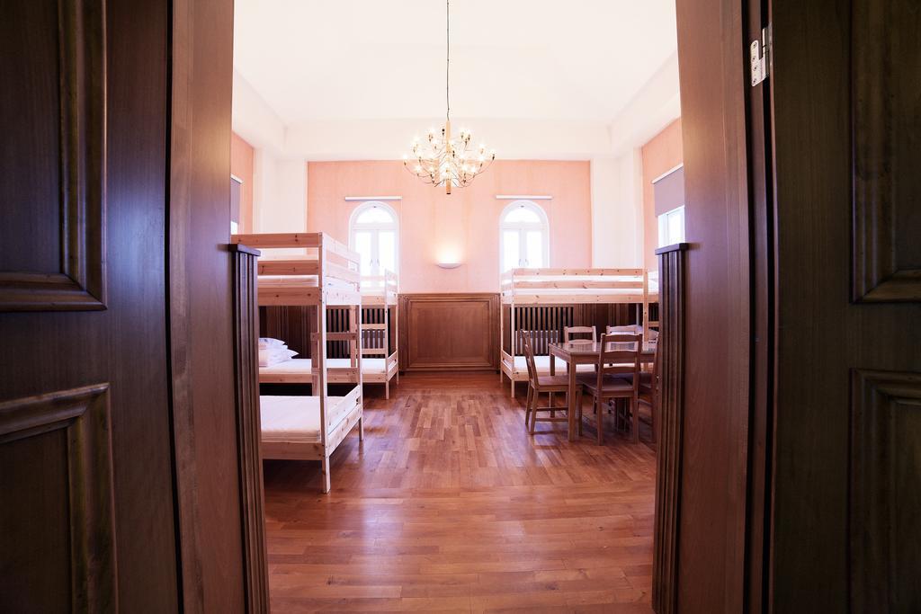 Pronova Hotell & Vandrarhem นอเชอร์ปิง ภายนอก รูปภาพ