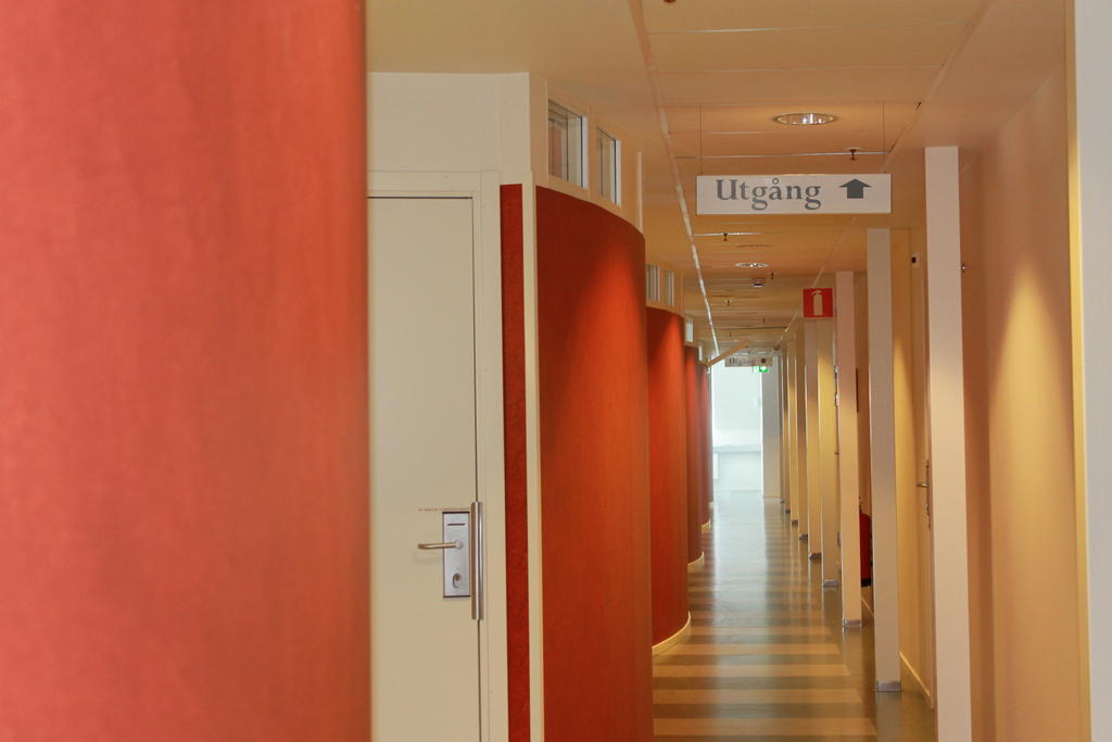 Pronova Hotell & Vandrarhem นอเชอร์ปิง ภายนอก รูปภาพ