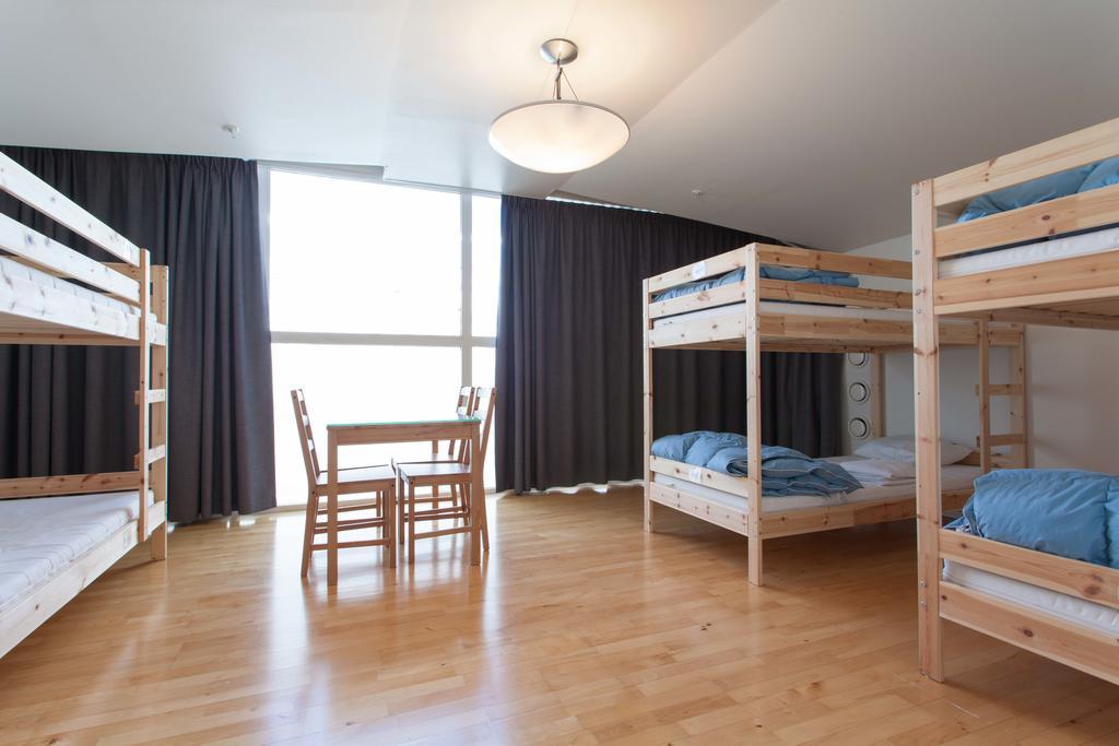 Pronova Hotell & Vandrarhem นอเชอร์ปิง ภายนอก รูปภาพ