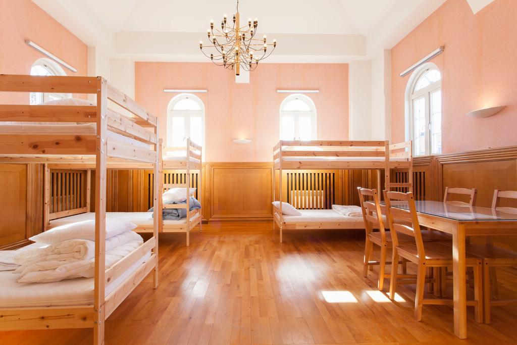 Pronova Hotell & Vandrarhem นอเชอร์ปิง ภายนอก รูปภาพ